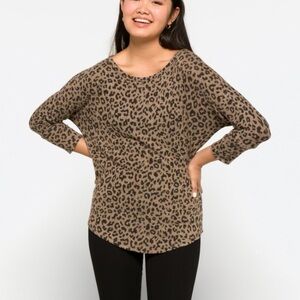Market & Spruce Paulsen brushed knit top leopard Size L